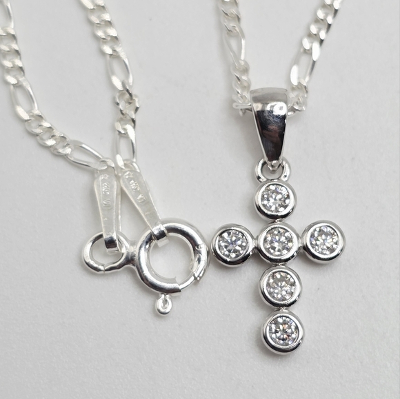 Dainty Moissanite S925 Solid Silver Cross Pendant Necklace - Picture 1 of 8